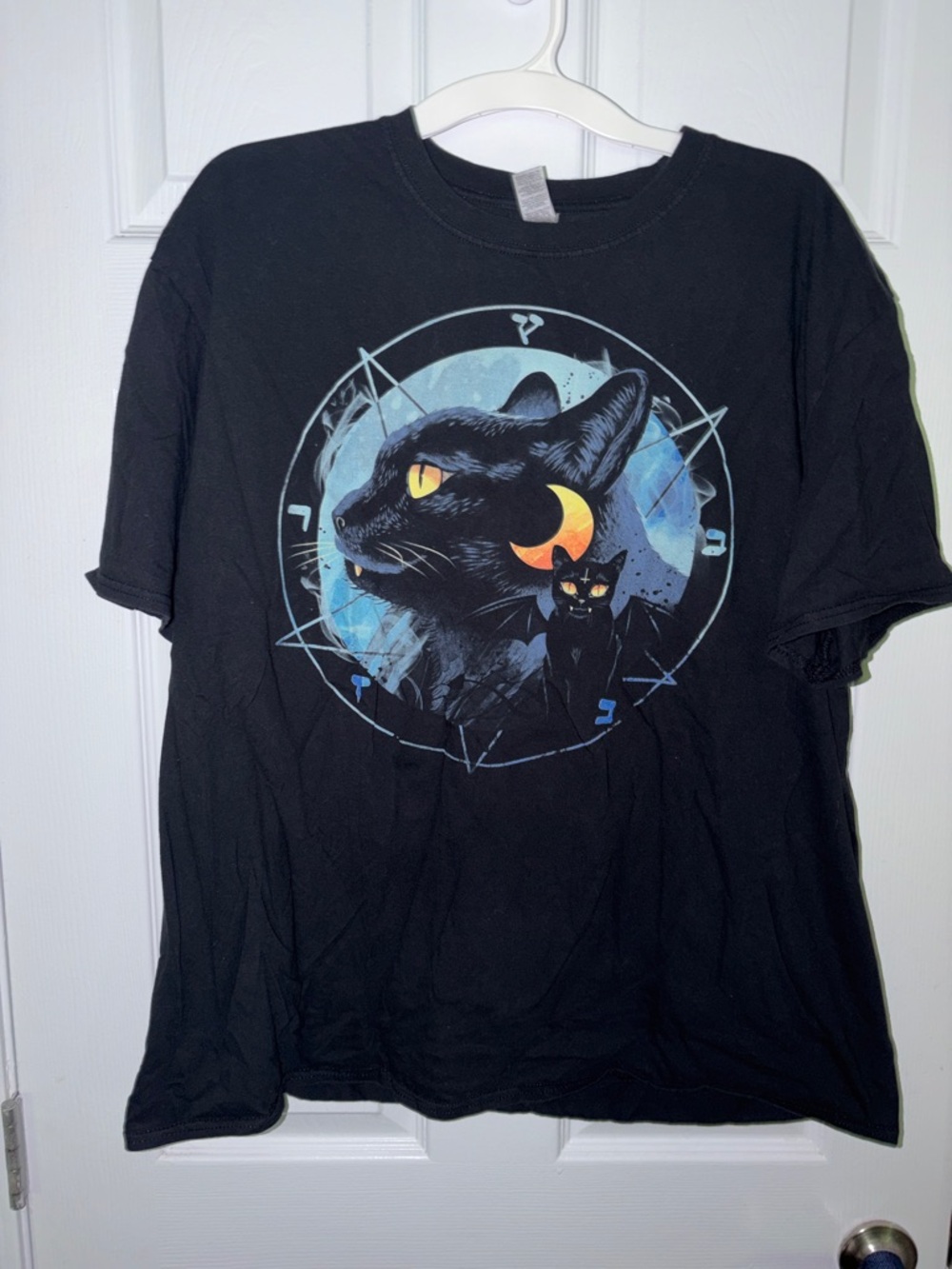 Black Cat Graphic Tee - Unbranded